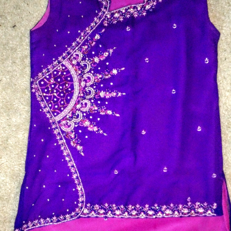 Indian/ Pakistani Salwar Kameez, Size Small